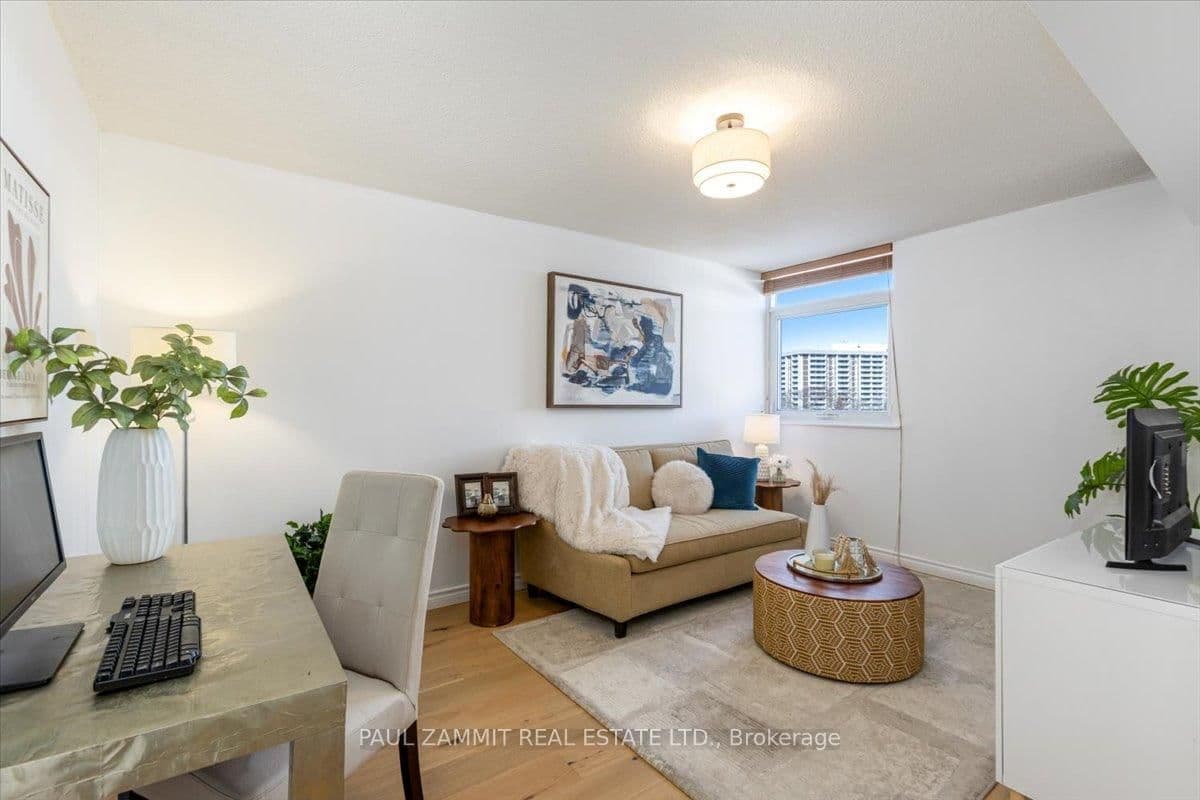 7811 Yonge Street, Unit 701 thumbnail 13