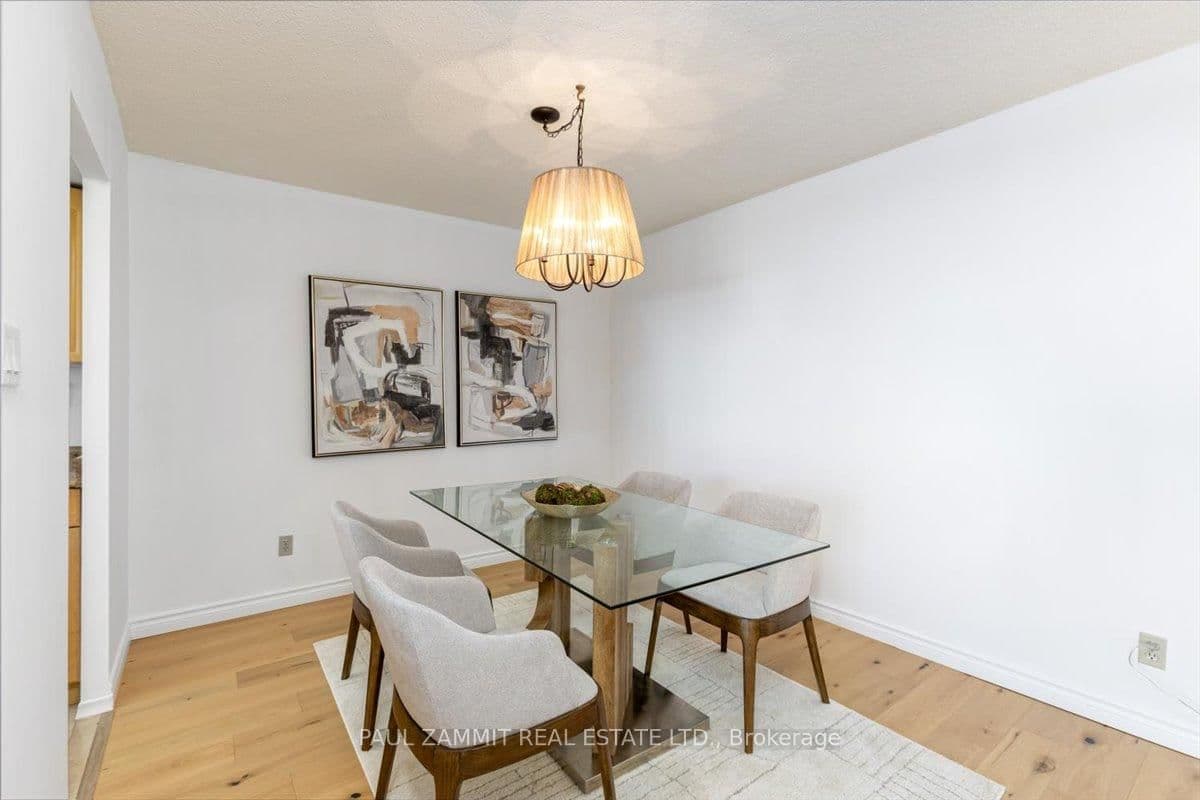7811 Yonge Street, Unit 701 thumbnail 17