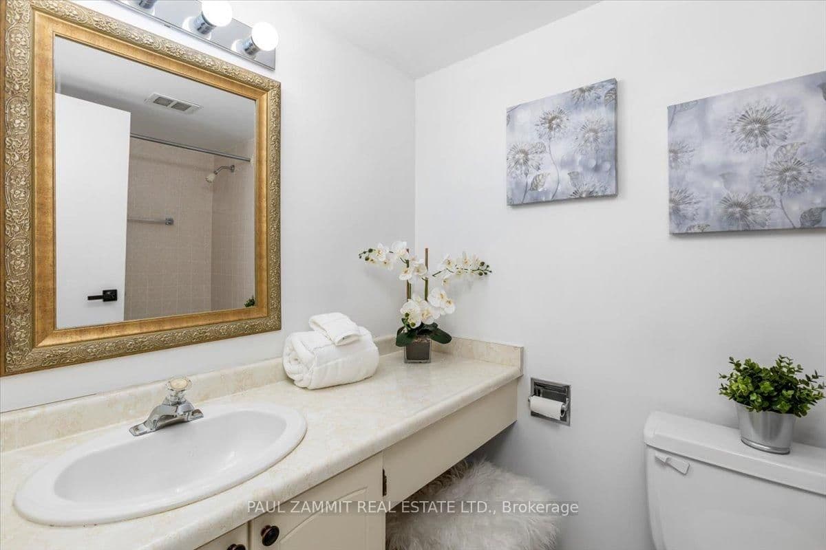 7811 Yonge Street, Unit 701 thumbnail 27