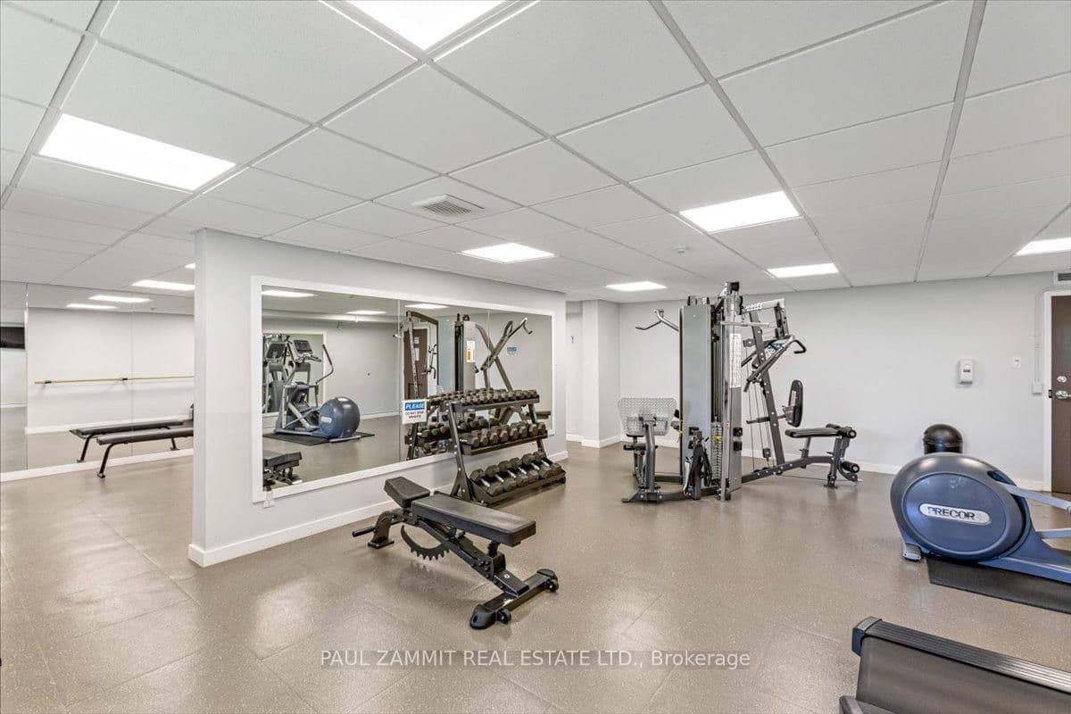 7811 Yonge Street, Unit 701 thumbnail 31