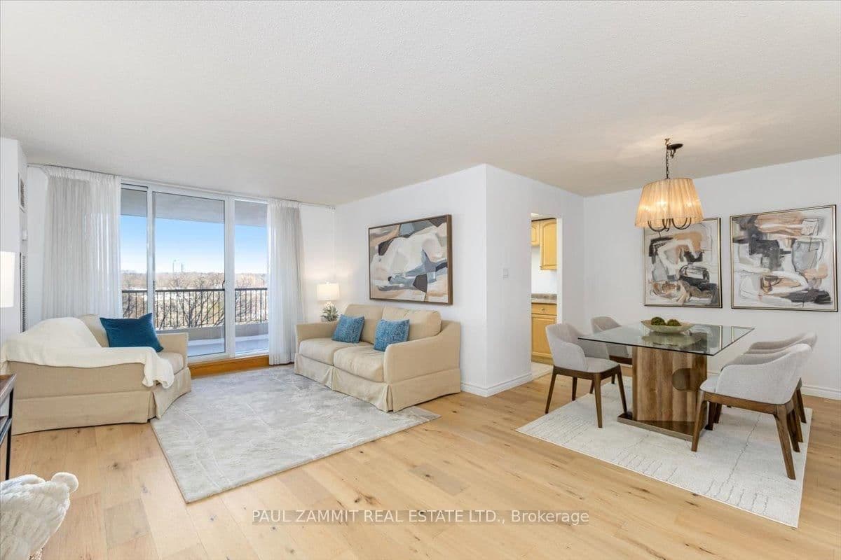 7811 Yonge Street, Unit 701 thumbnail 8
