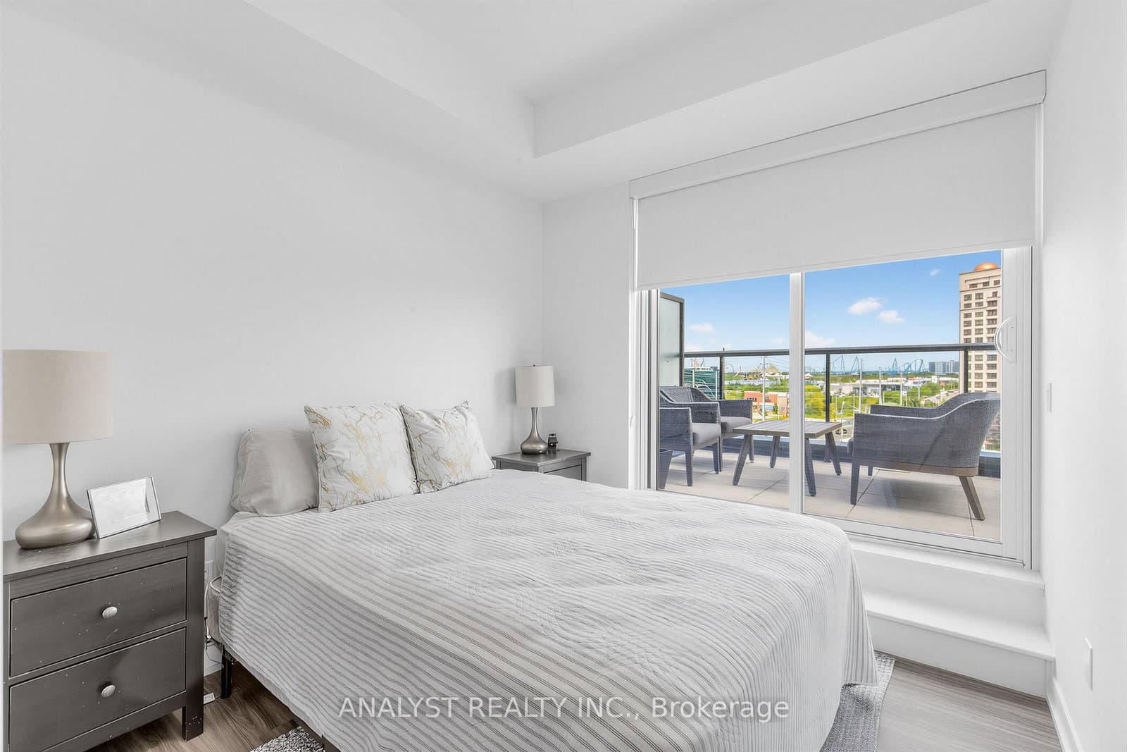 498 Caldari Road, Unit 522 thumbnail 13