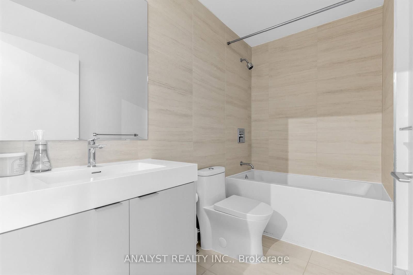 498 Caldari Road, Unit 522 thumbnail 15