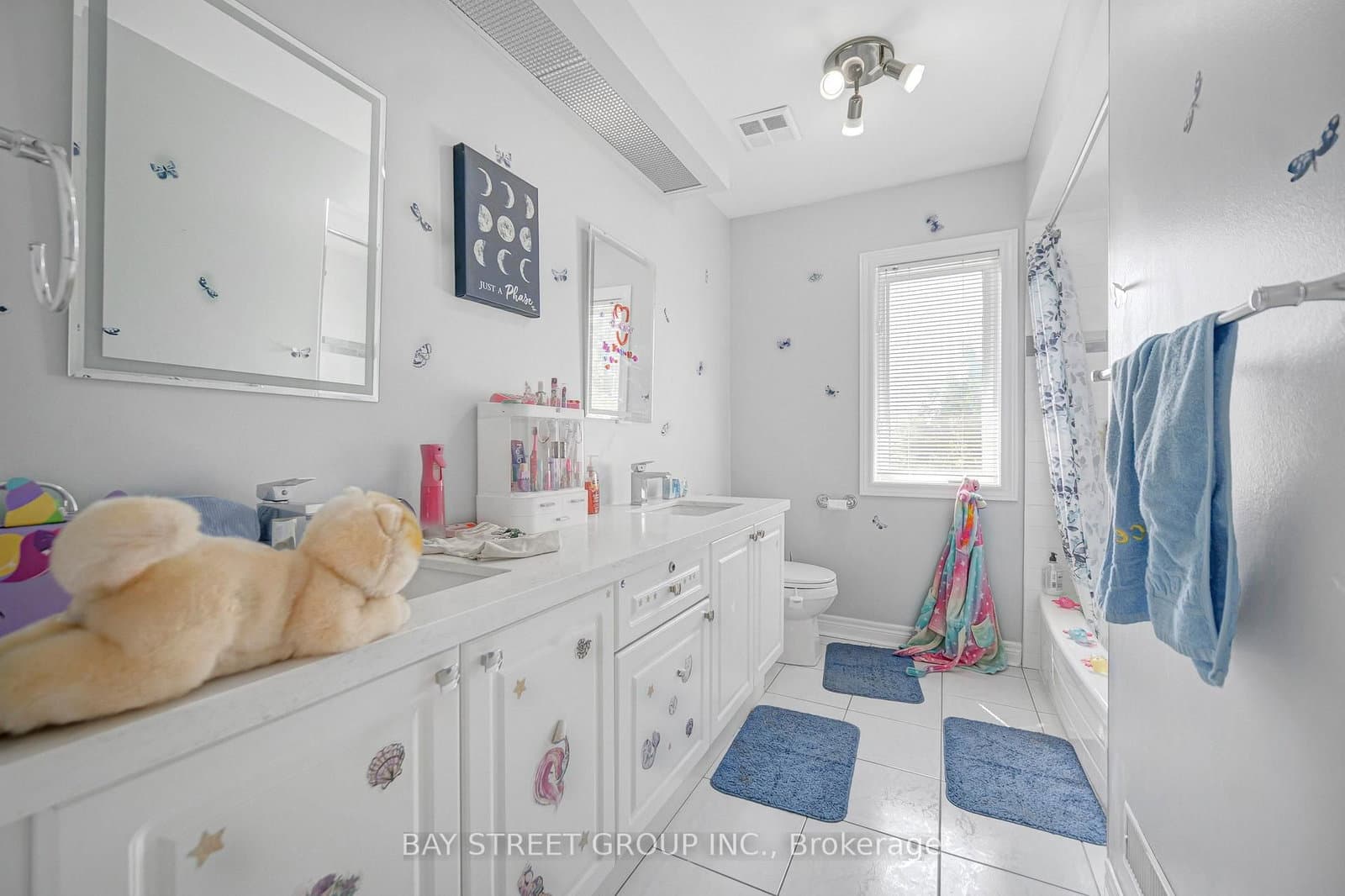 231 Shaftsbury Avenue N thumbnail 22