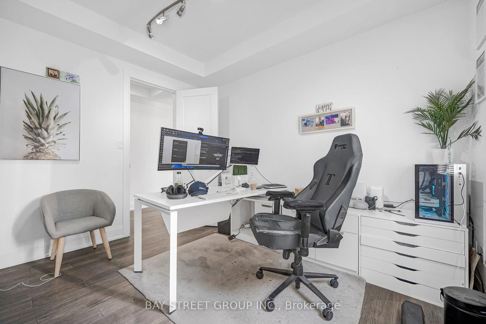 231 Shaftsbury Avenue N thumbnail 7