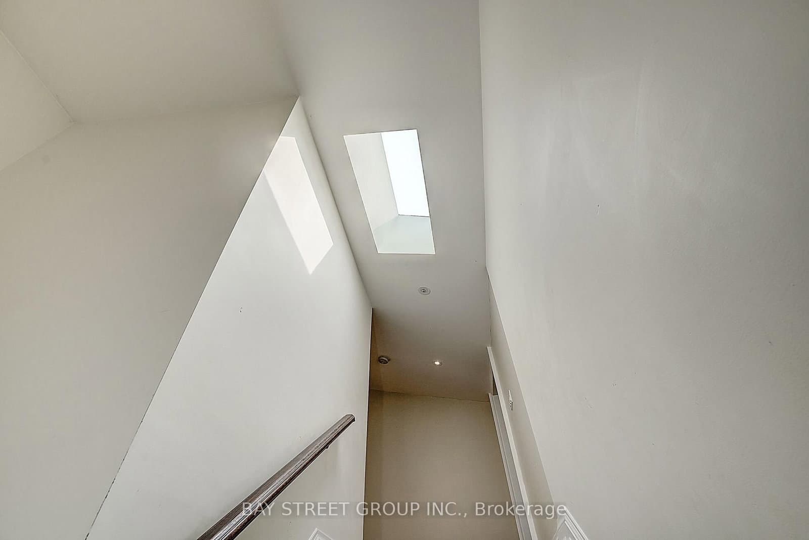 103 Lake Avenue thumbnail 17