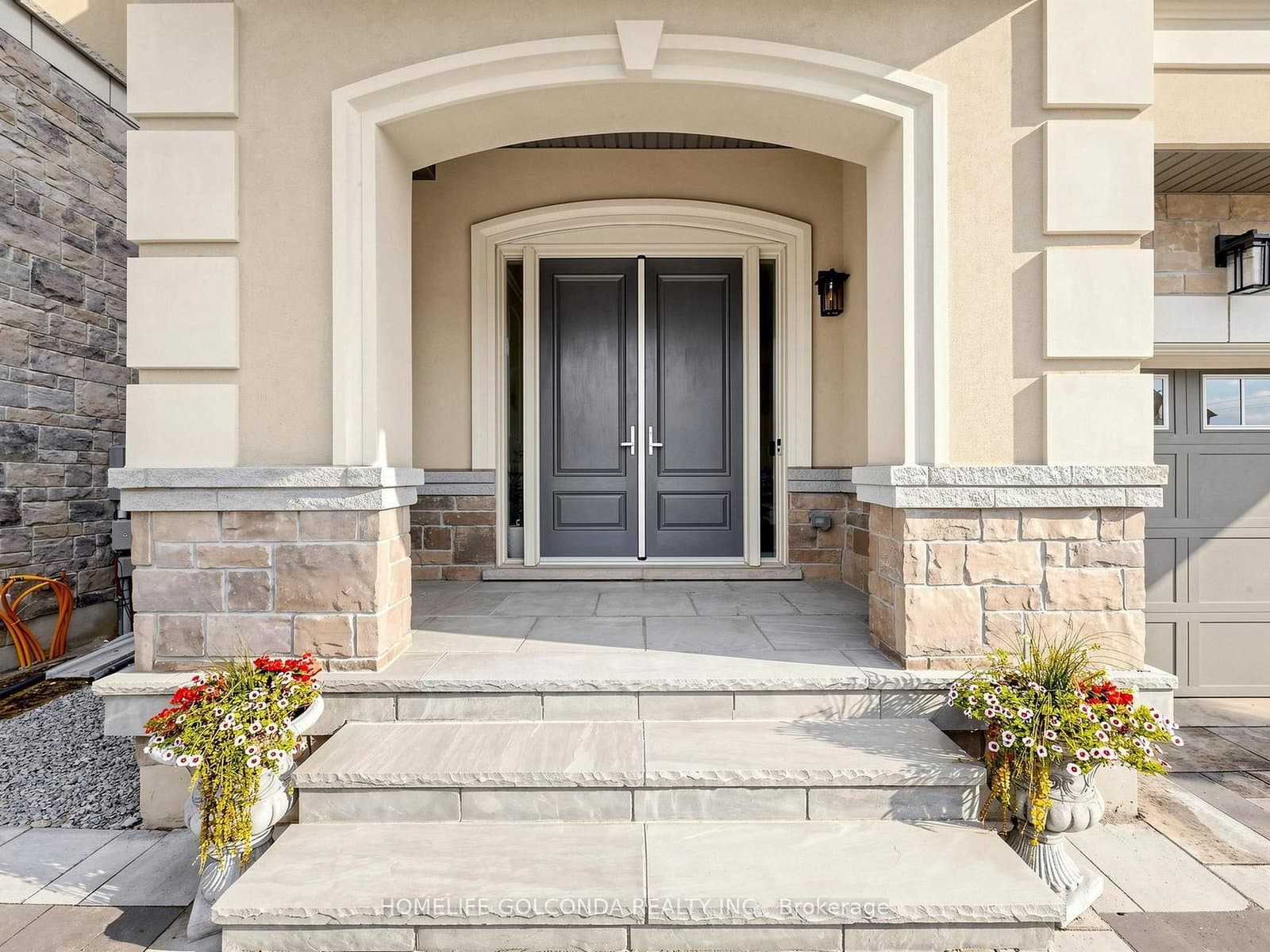 73 Menotti Drive thumbnail 2