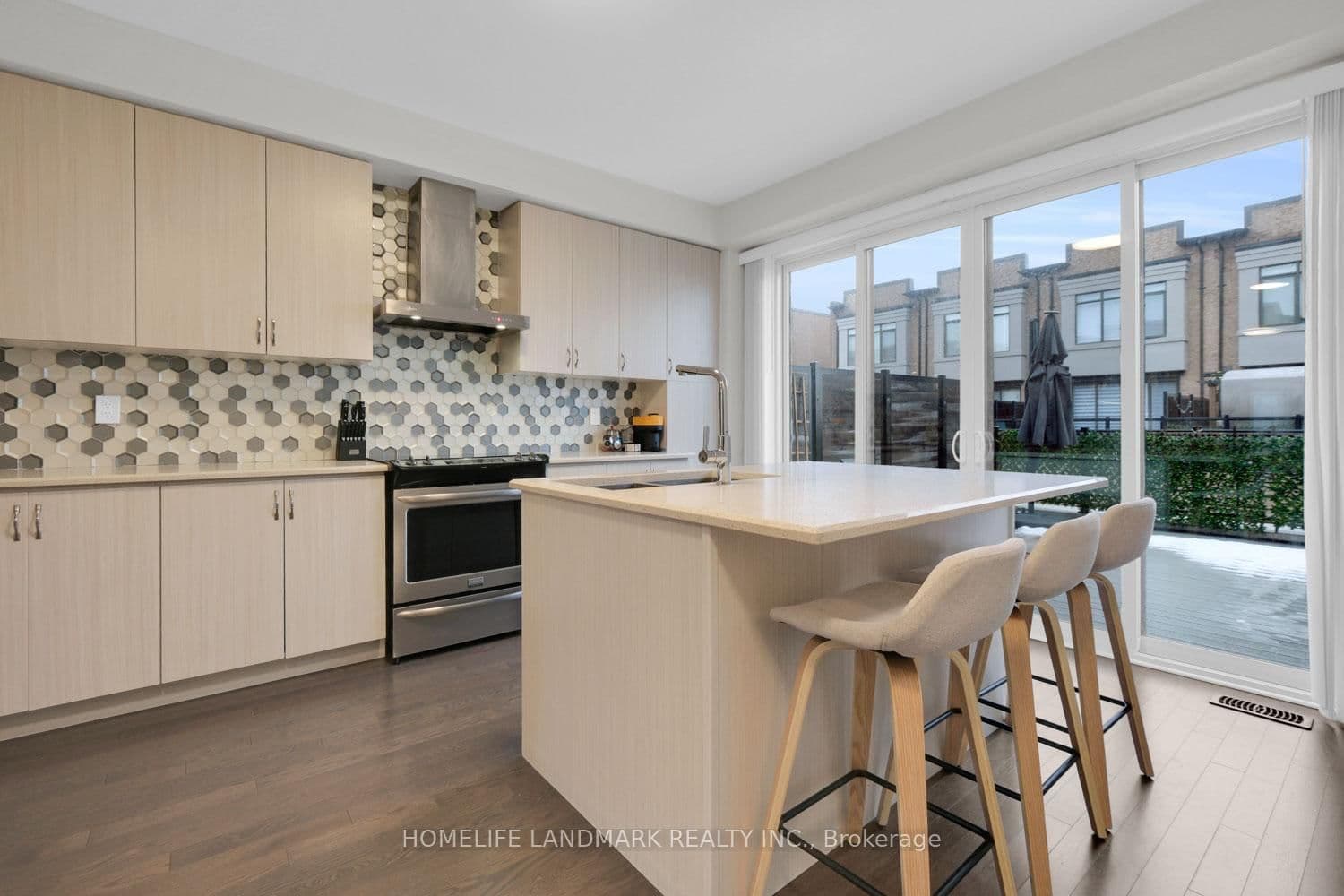 217 Salterton Circle thumbnail 10