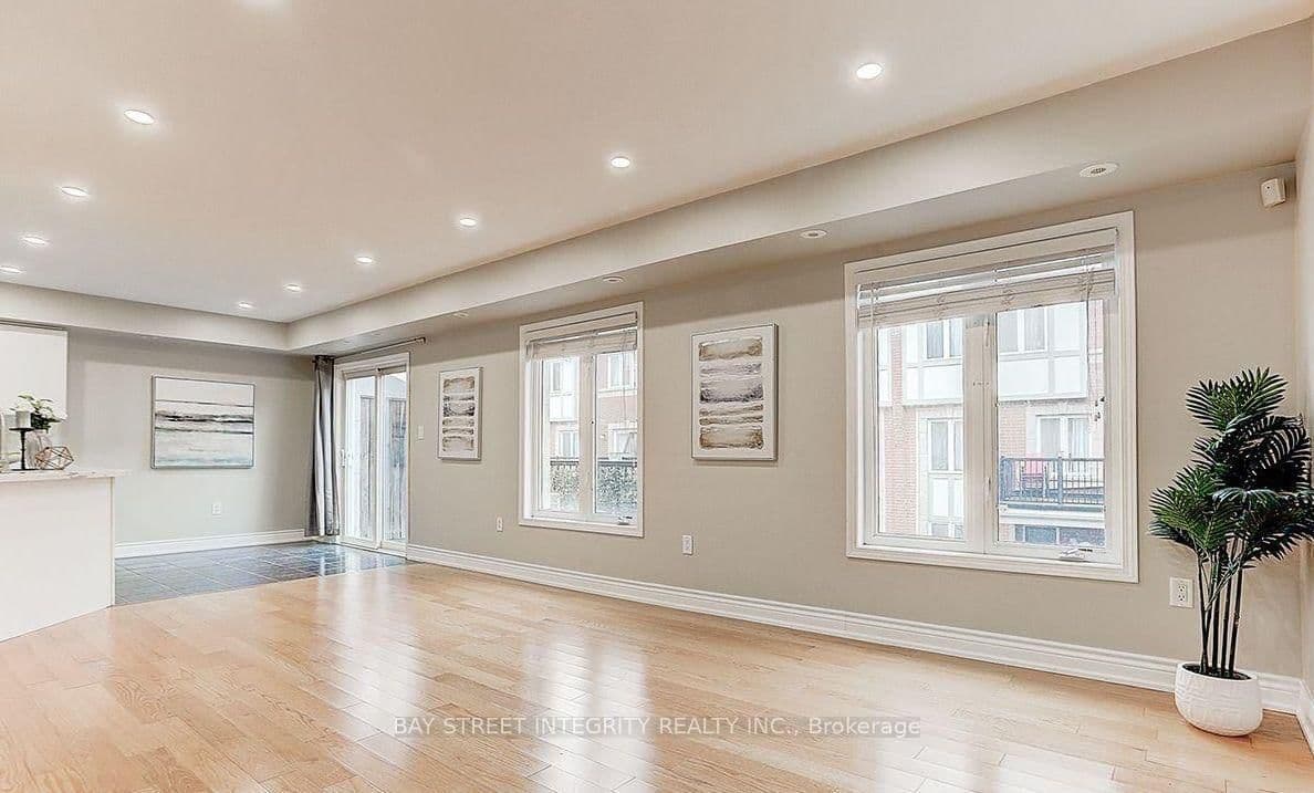2199 Bur Oak Avenue thumbnail 3