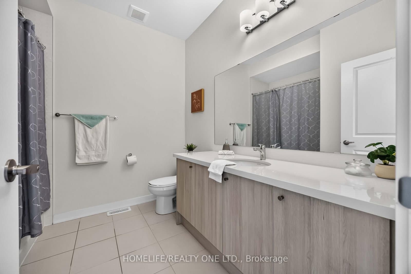 10 Harvey Bunker Crescent thumbnail 32