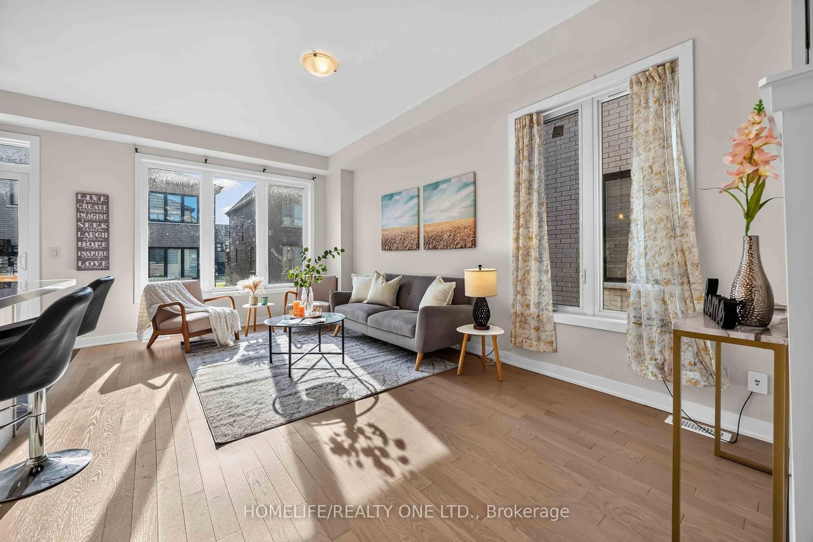 10 Harvey Bunker Crescent thumbnail 6