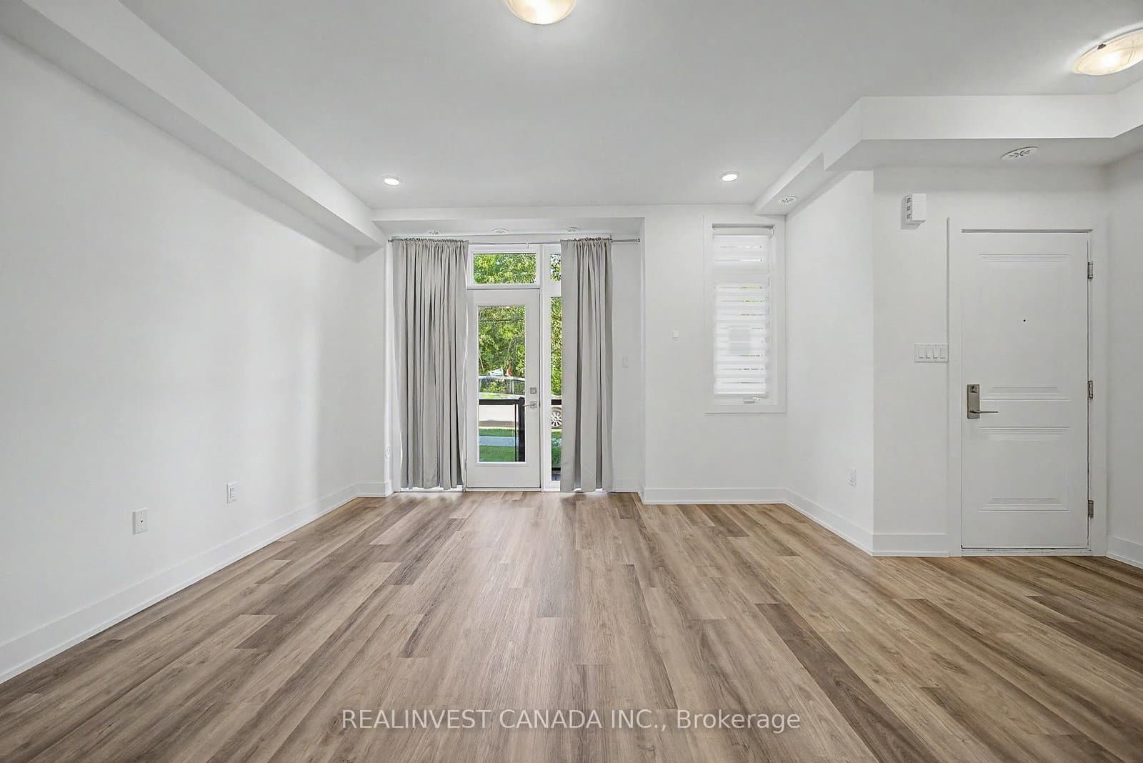 3 Bond Crescent, Unit 10 thumbnail 14