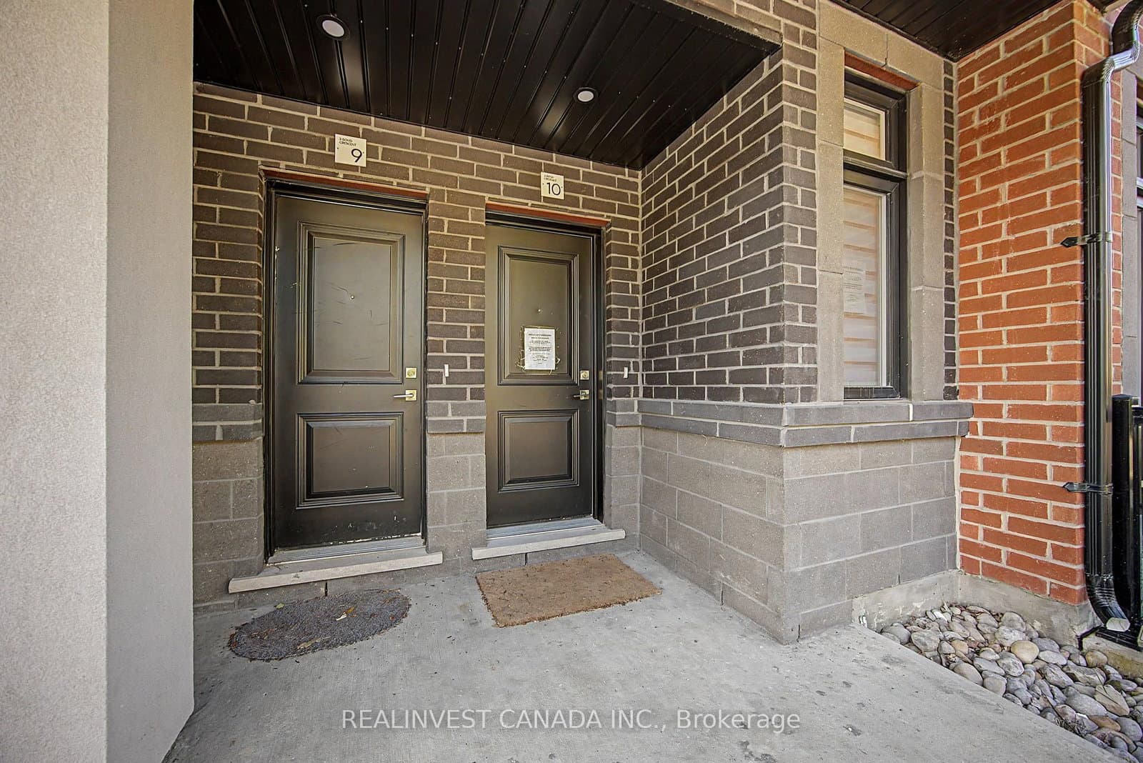 3 Bond Crescent, Unit 10 thumbnail 2
