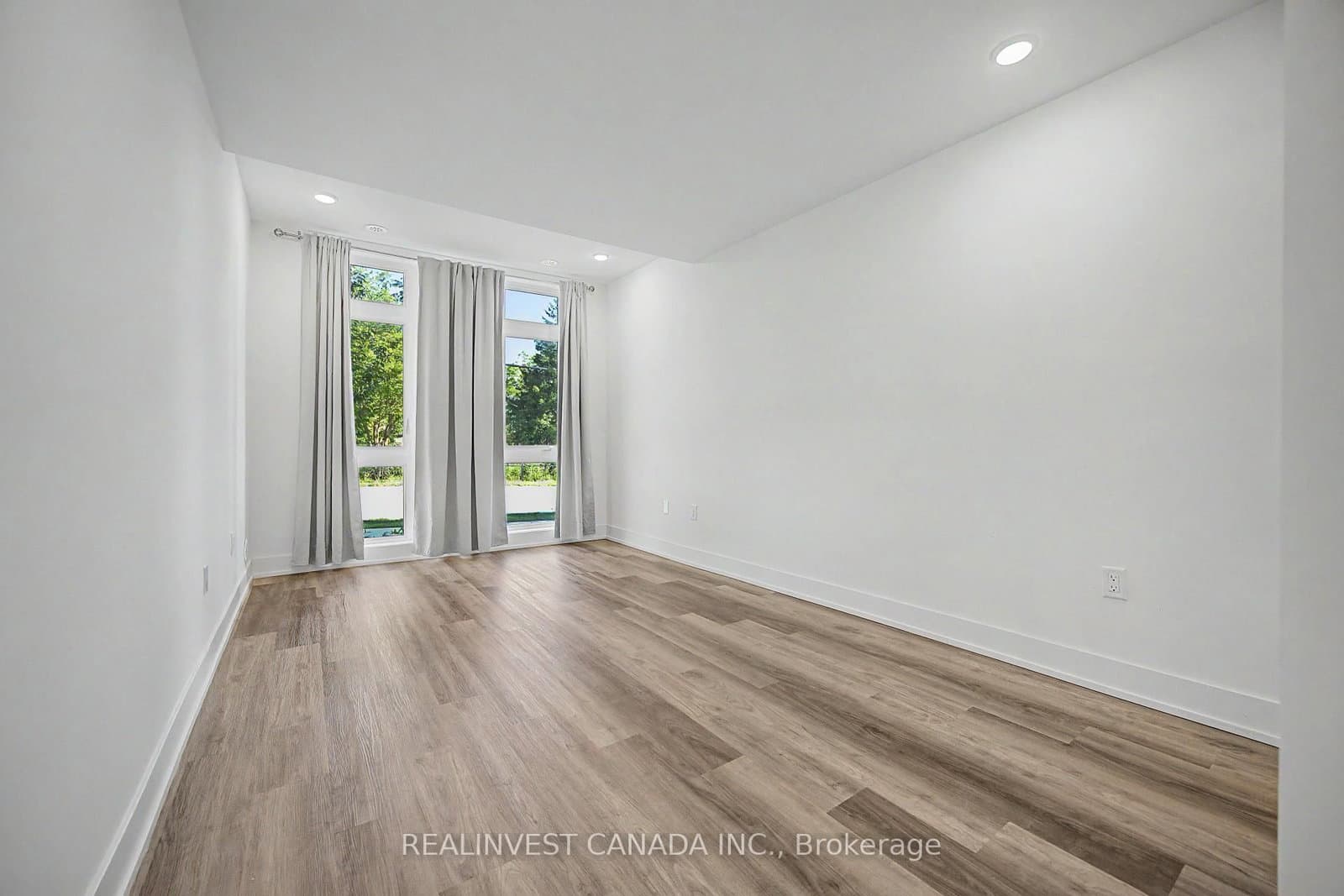 3 Bond Crescent, Unit 10 thumbnail 23