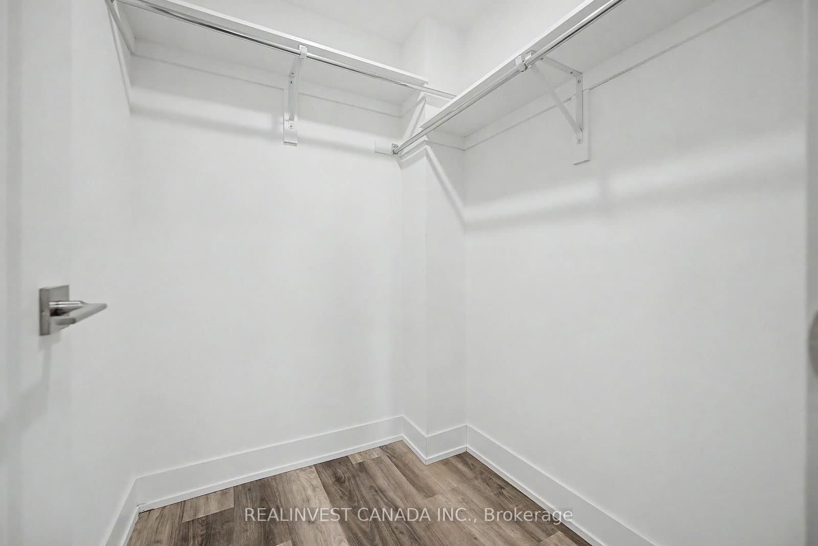 3 Bond Crescent, Unit 10 thumbnail 25