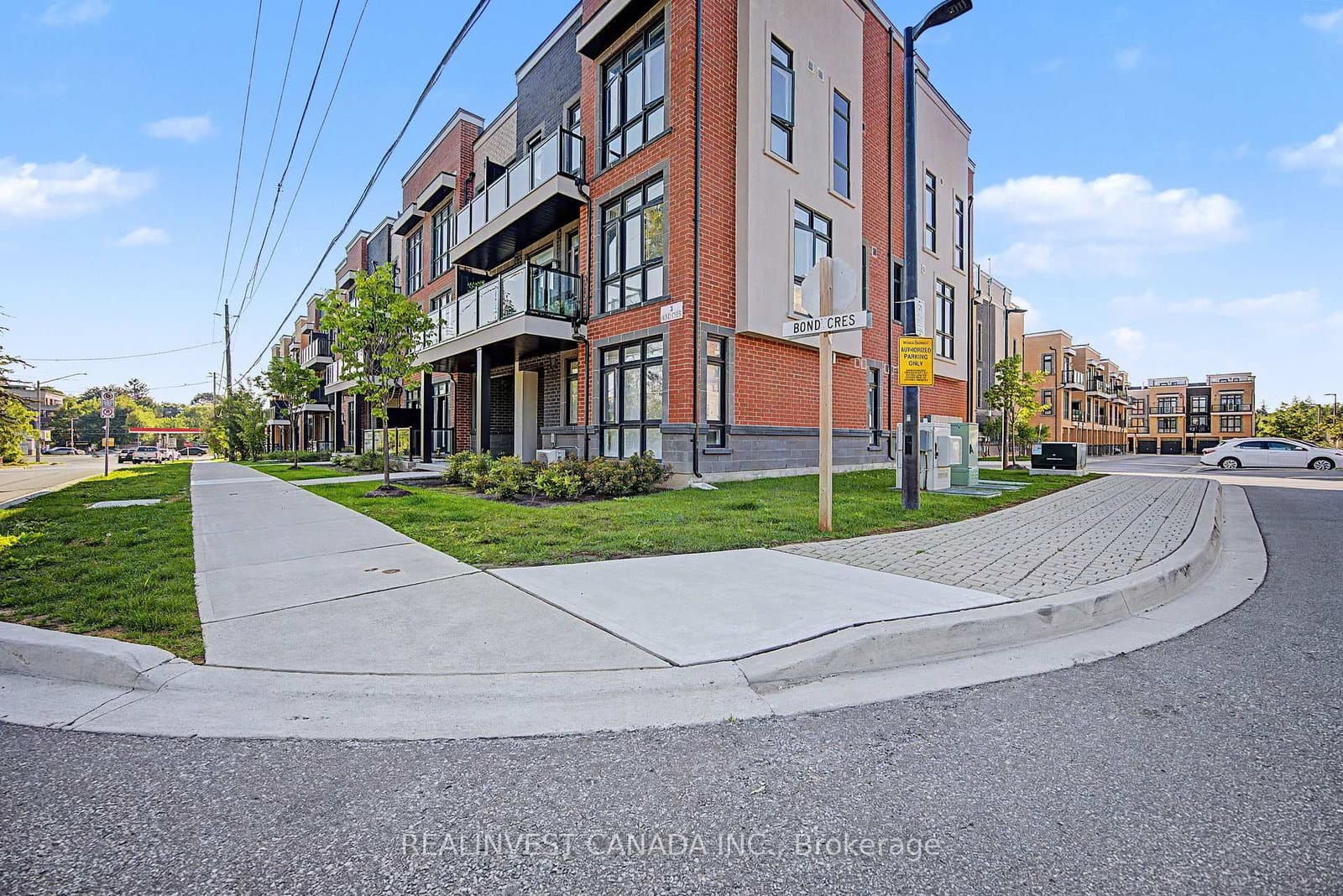 3 Bond Crescent, Unit 10 thumbnail 6