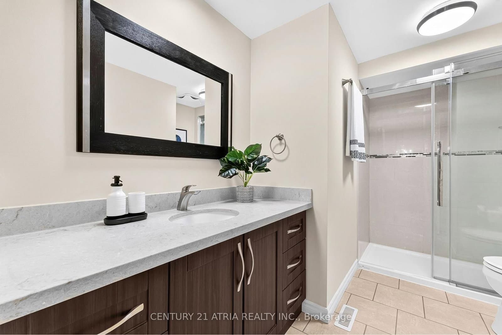 22 Ketchum Crescent thumbnail 17