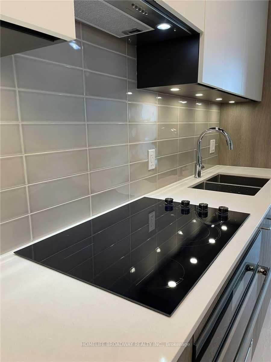 38 Water Walk Drive, Unit 802 thumbnail 4
