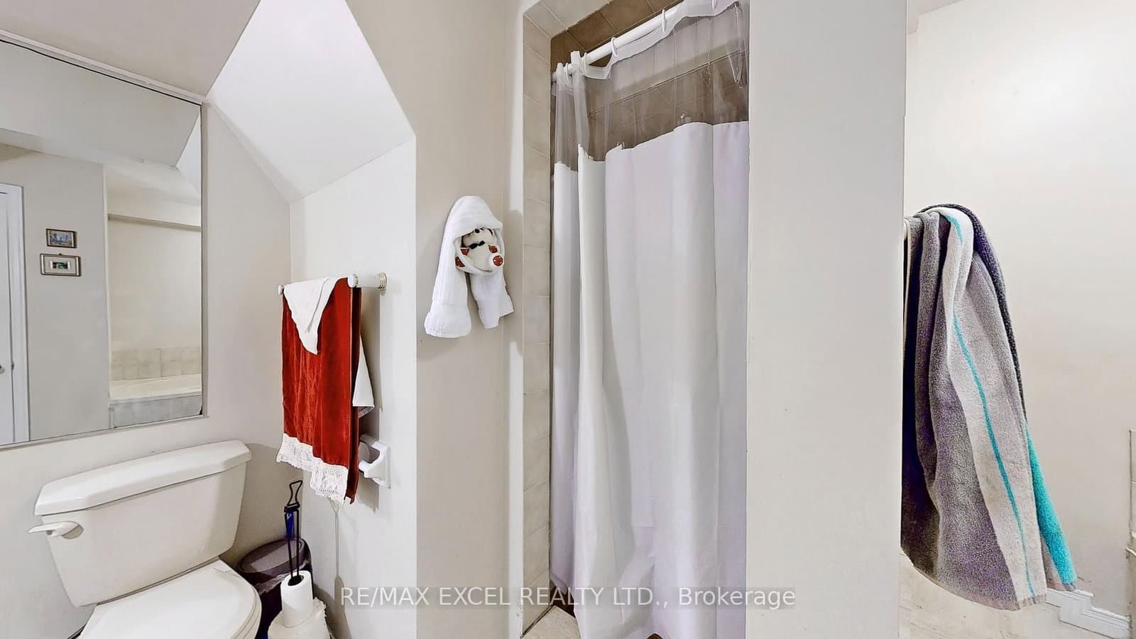 10 Alexis Road thumbnail 35