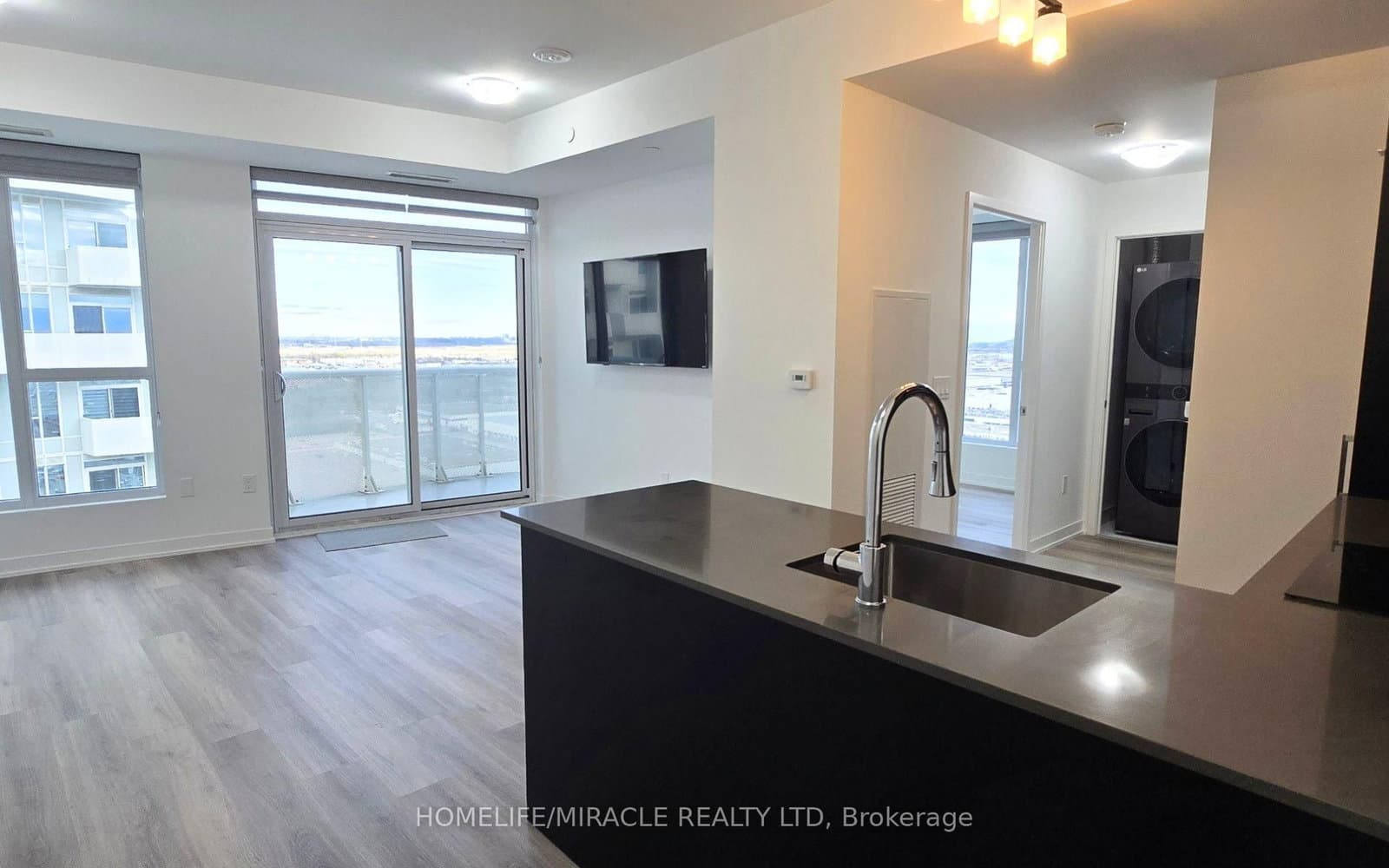 10 Abeja Street, Unit 2118 thumbnail 12