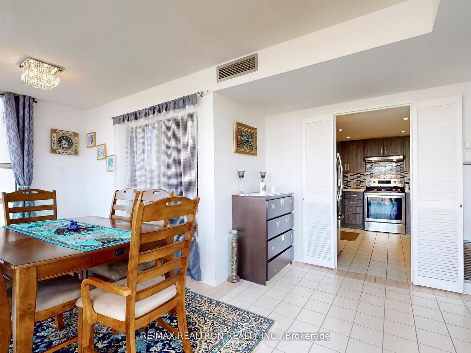 40 Harding Boulevard W, Unit 1015 thumbnail 12