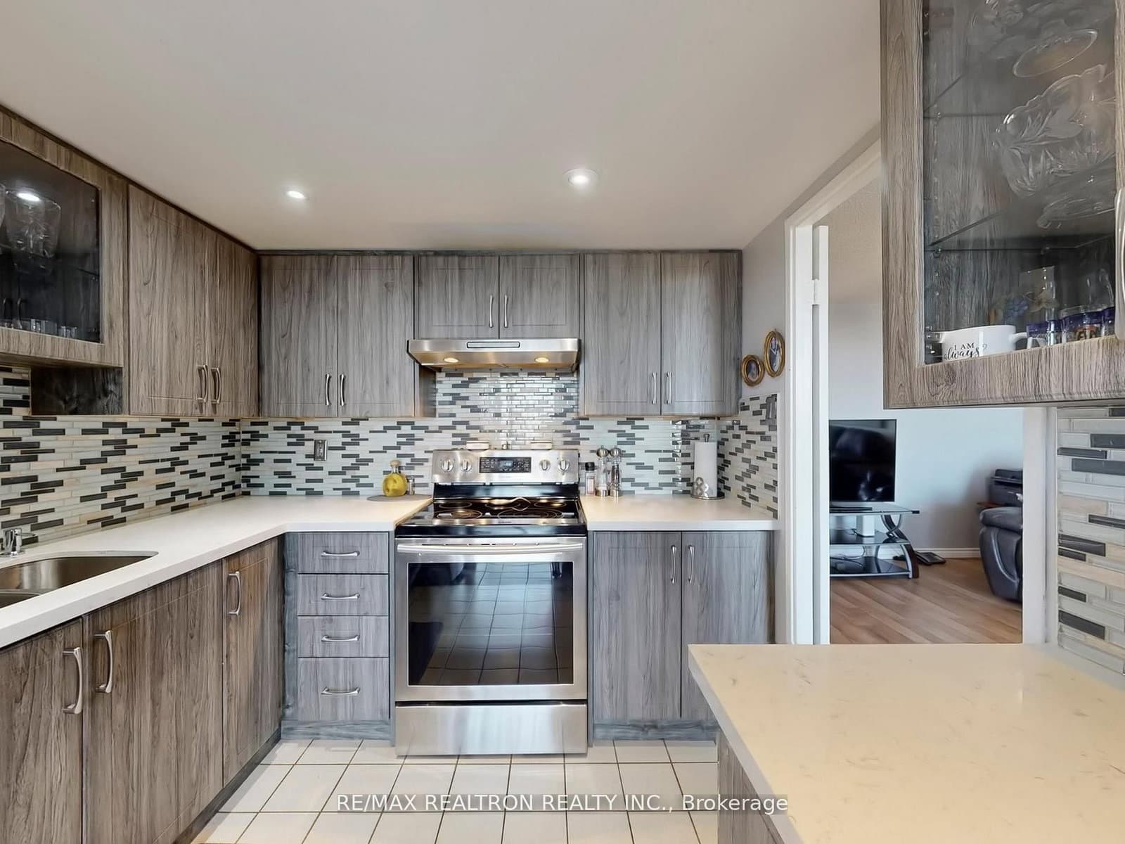 40 Harding Boulevard W, Unit 1015 thumbnail 20