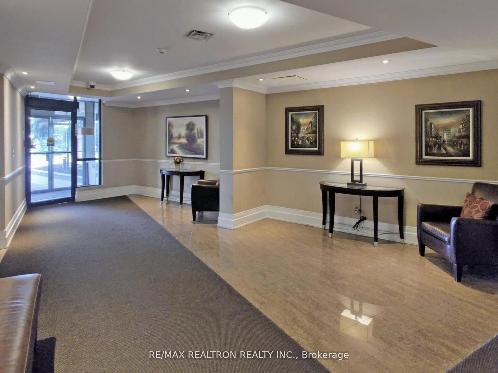 40 Harding Boulevard W, Unit 1015 thumbnail 3