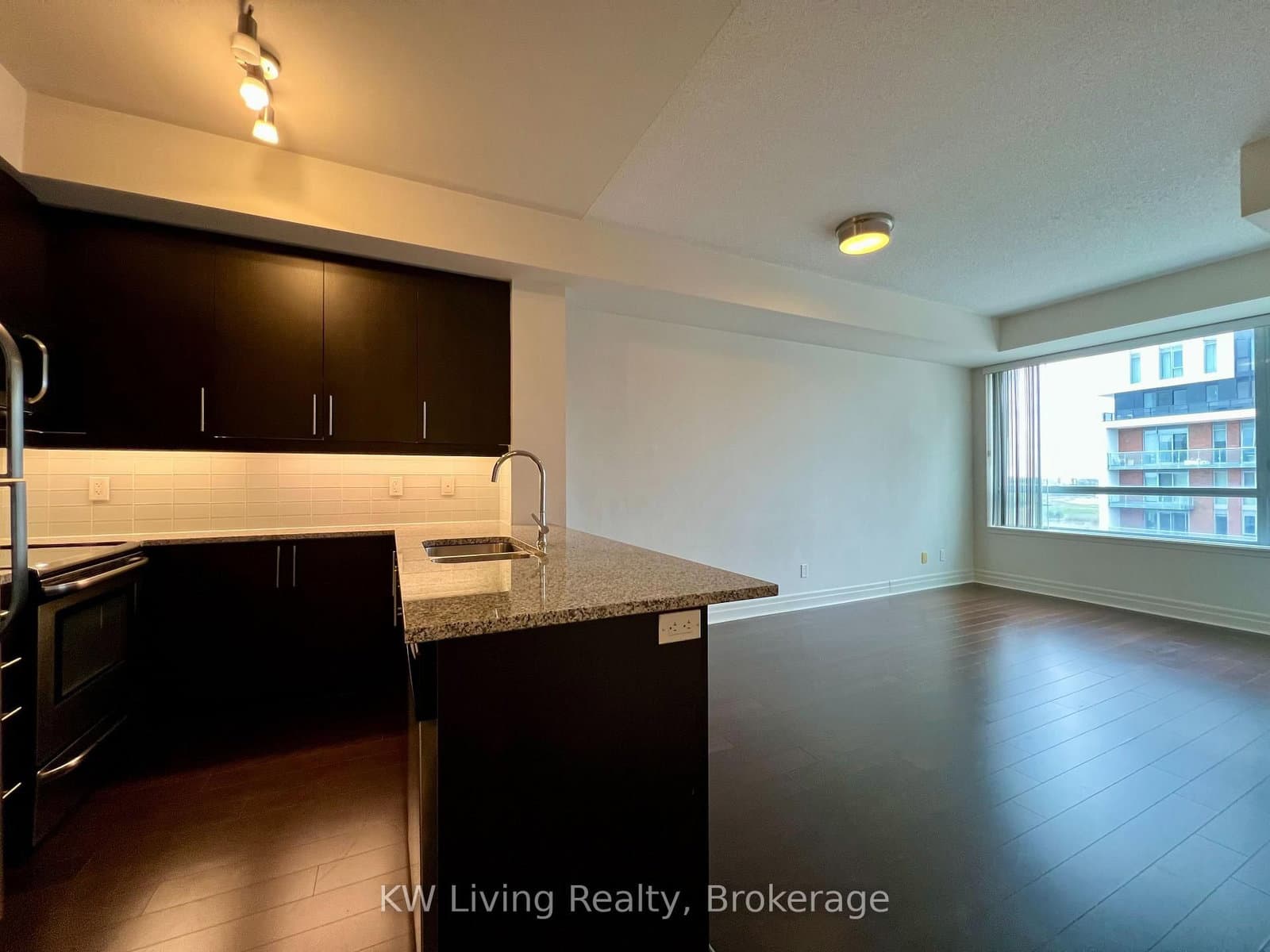 8130 Birchmount Road, Unit 805 thumbnail 3