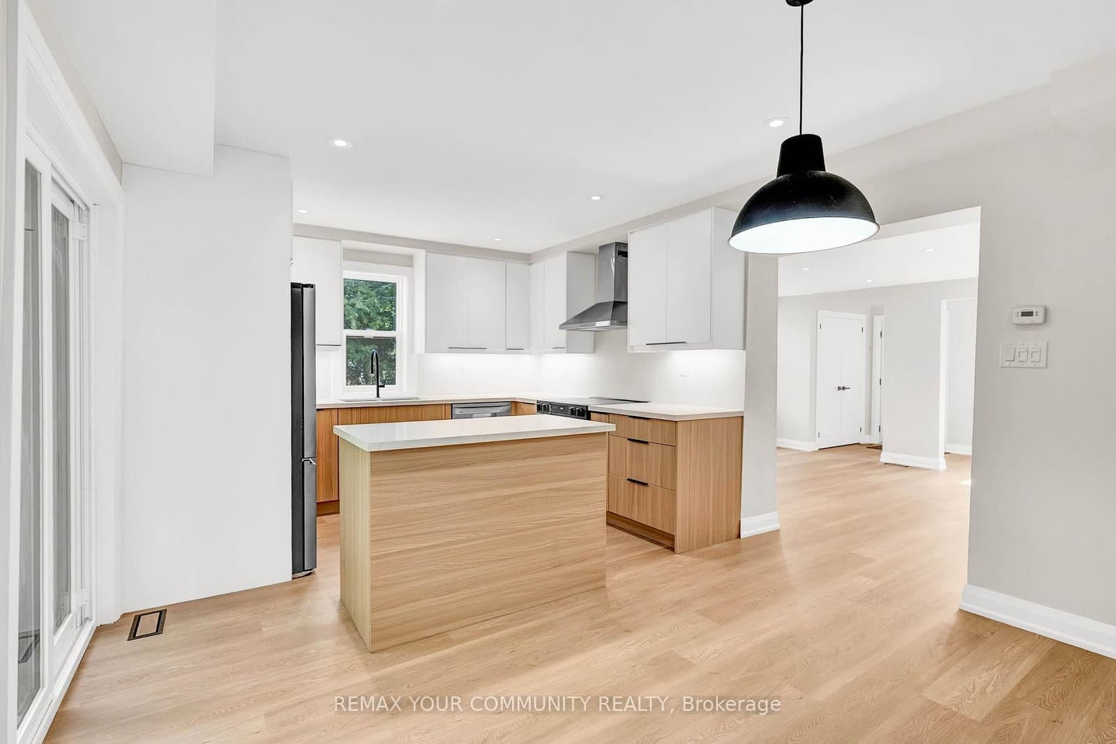 137 Clarence Street thumbnail 8