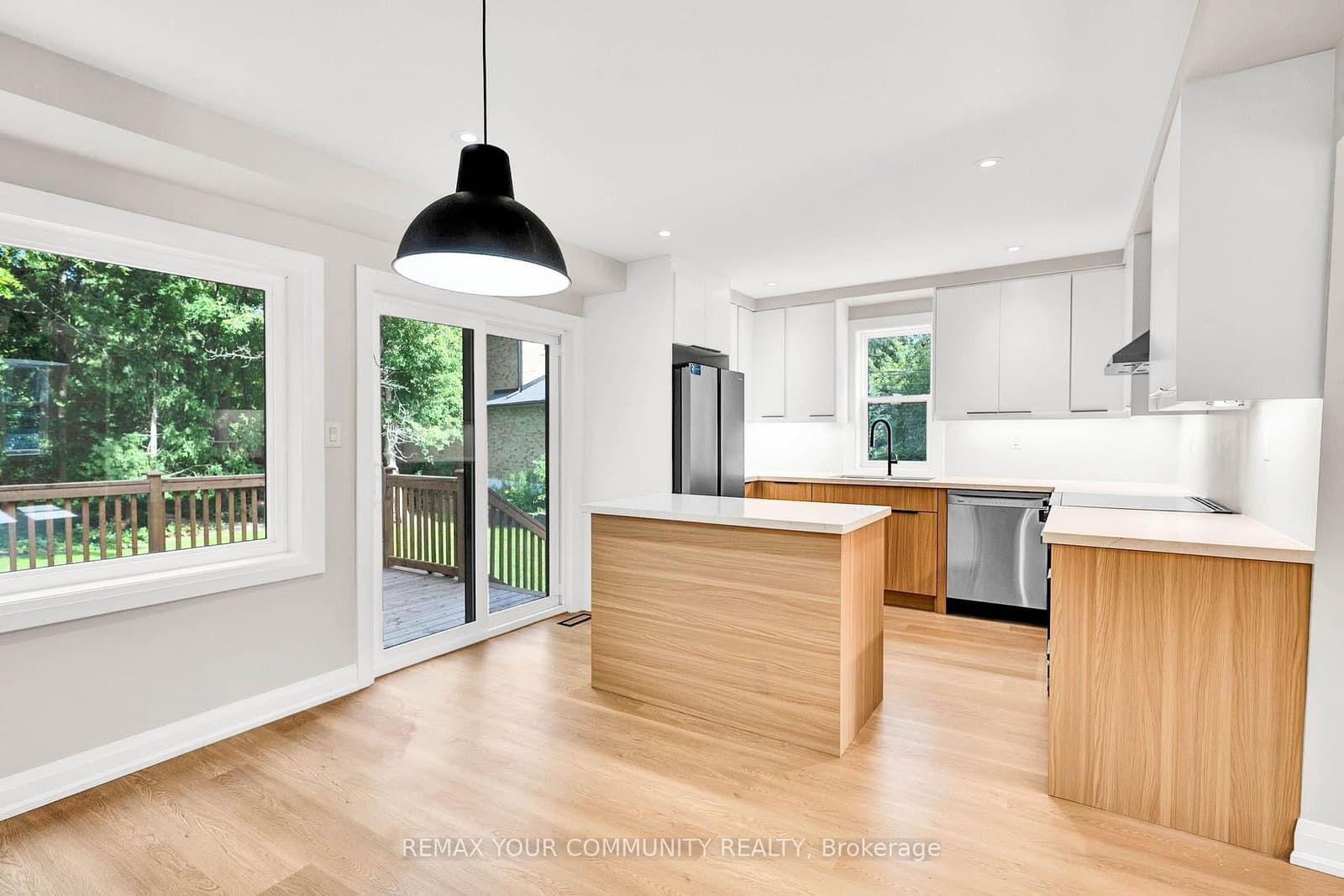 137 Clarence Street thumbnail 9
