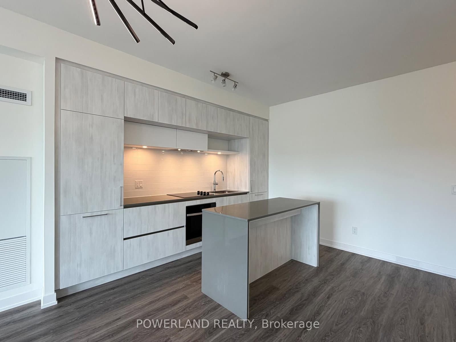 2 David Eyer Road, Unit 828 thumbnail 11