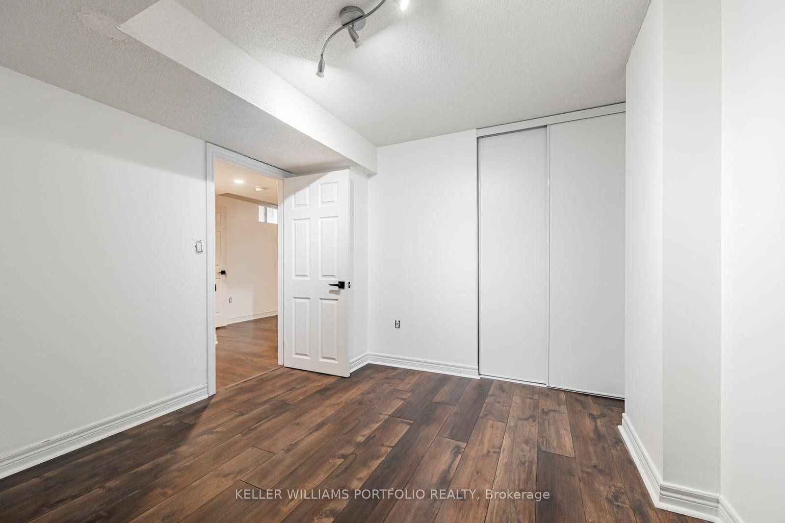 131 Bachman Drive, Unit Lower thumbnail 5
