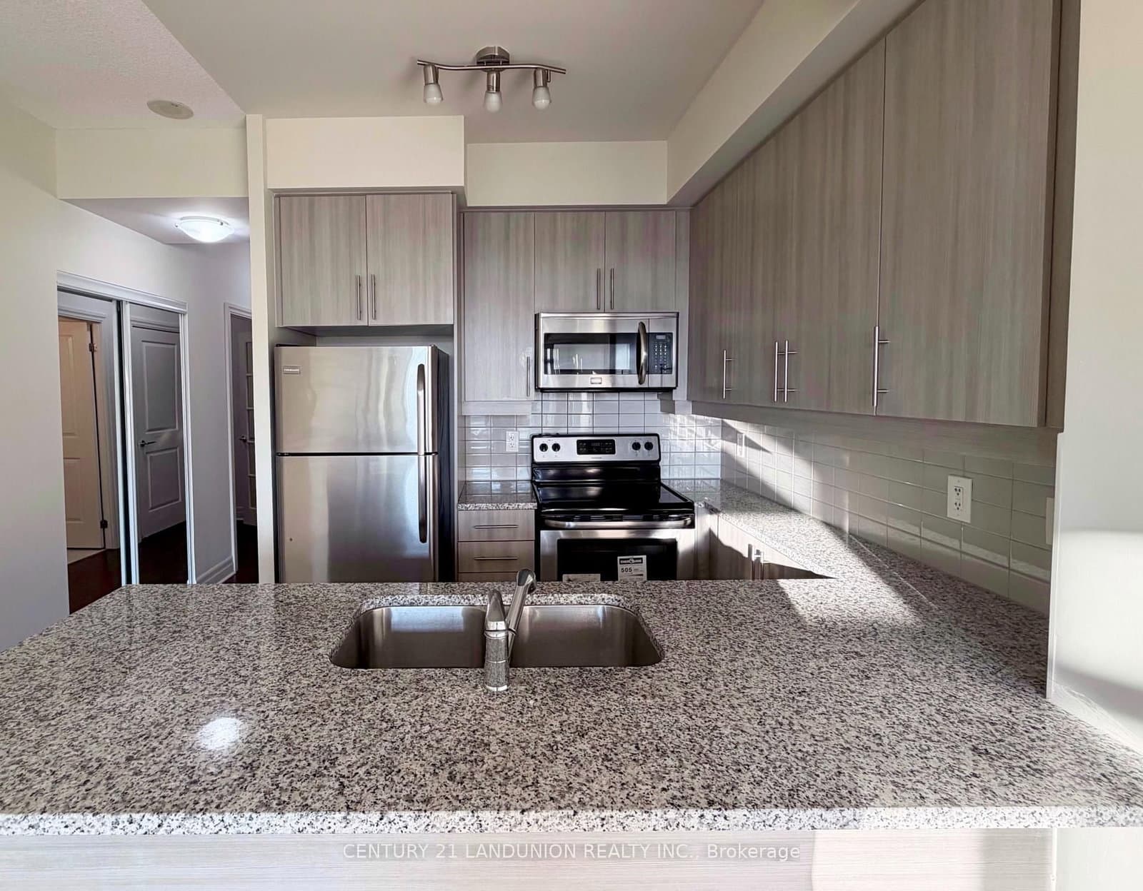 8110 Birchmount Road, Unit 503 thumbnail 5