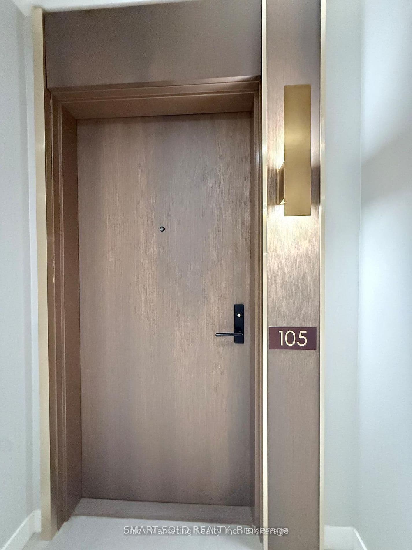 9700 Ninth Line, Unit 105 thumbnail 2