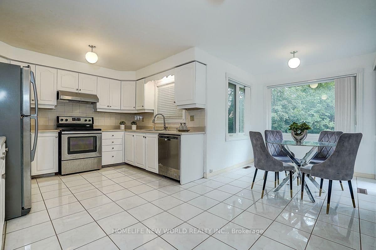 51 Leighland Drive thumbnail 19