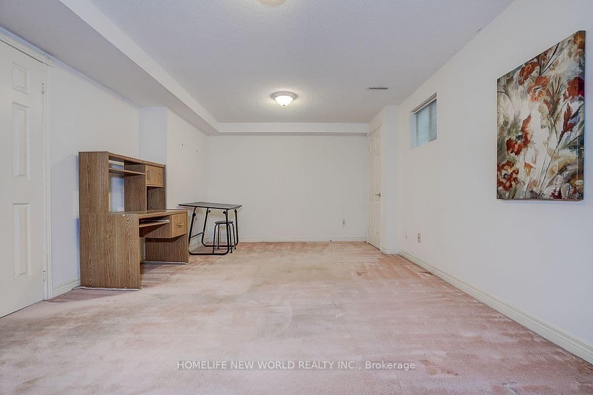 51 Leighland Drive thumbnail 44