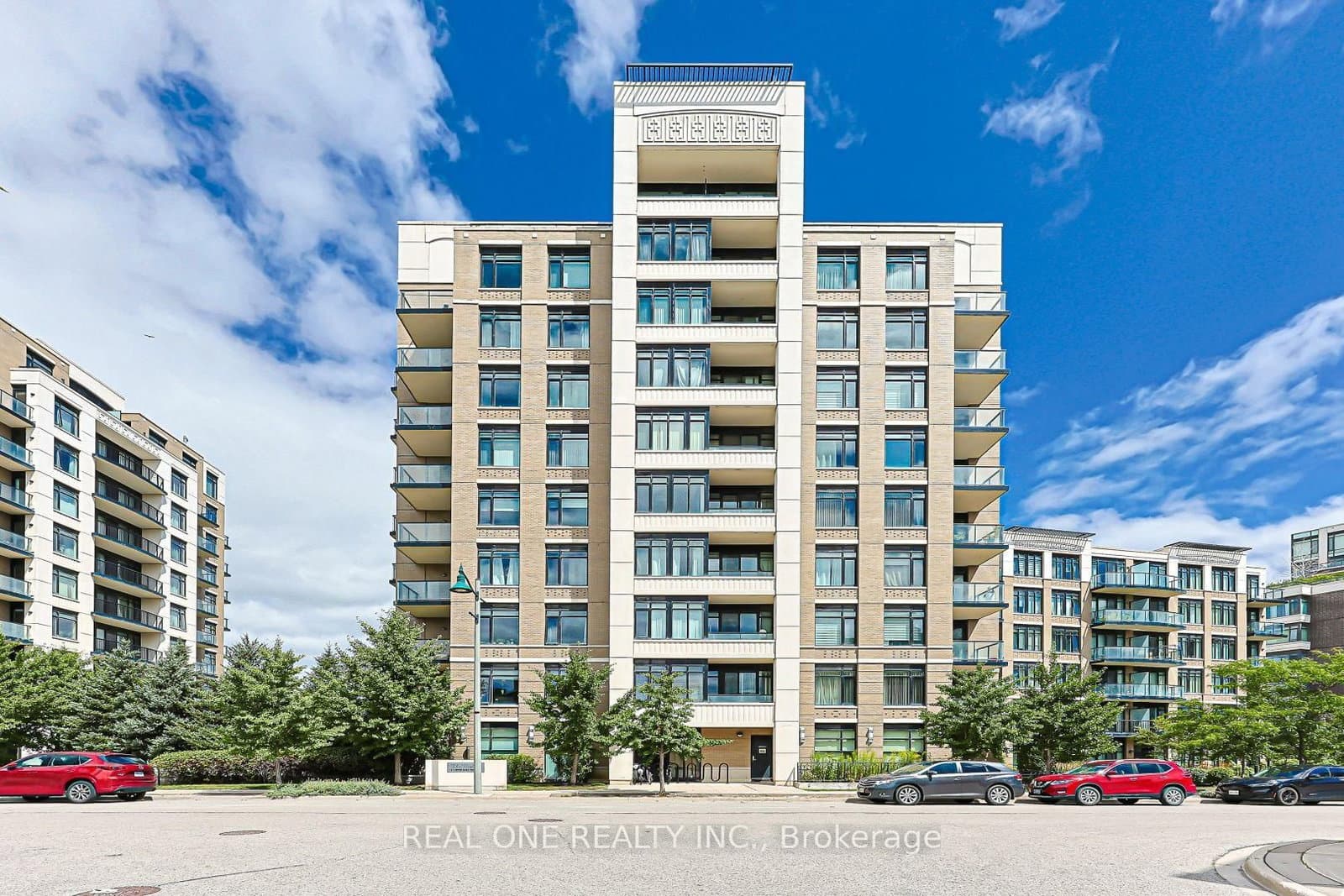 111 Upper Duke Crescent, Unit 214 thumbnail 2