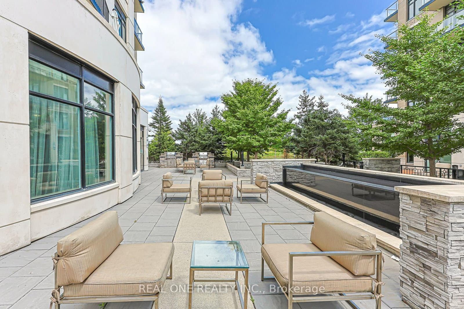 111 Upper Duke Crescent, Unit 214 thumbnail 40