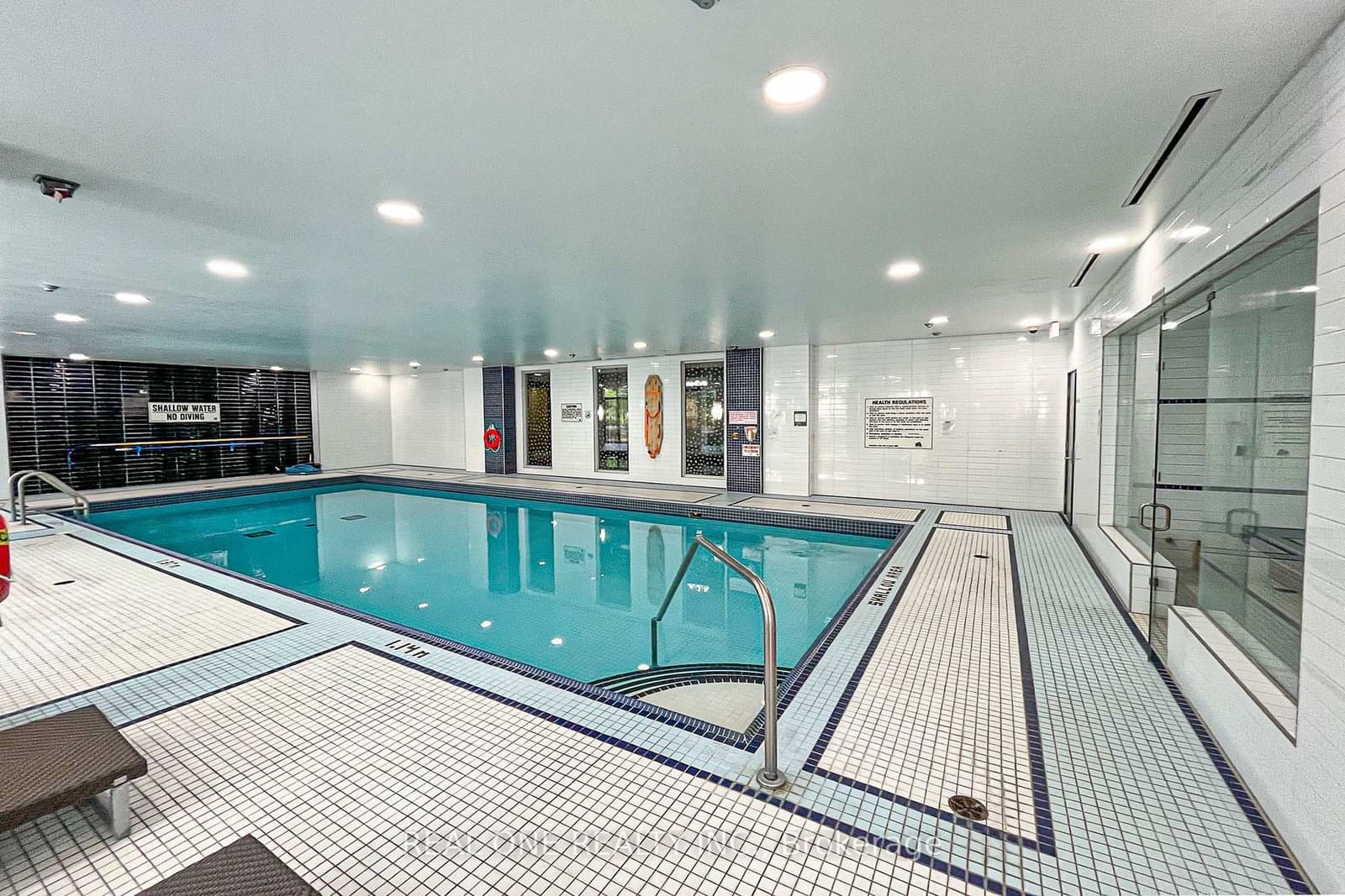 111 Upper Duke Crescent, Unit 214 thumbnail 46