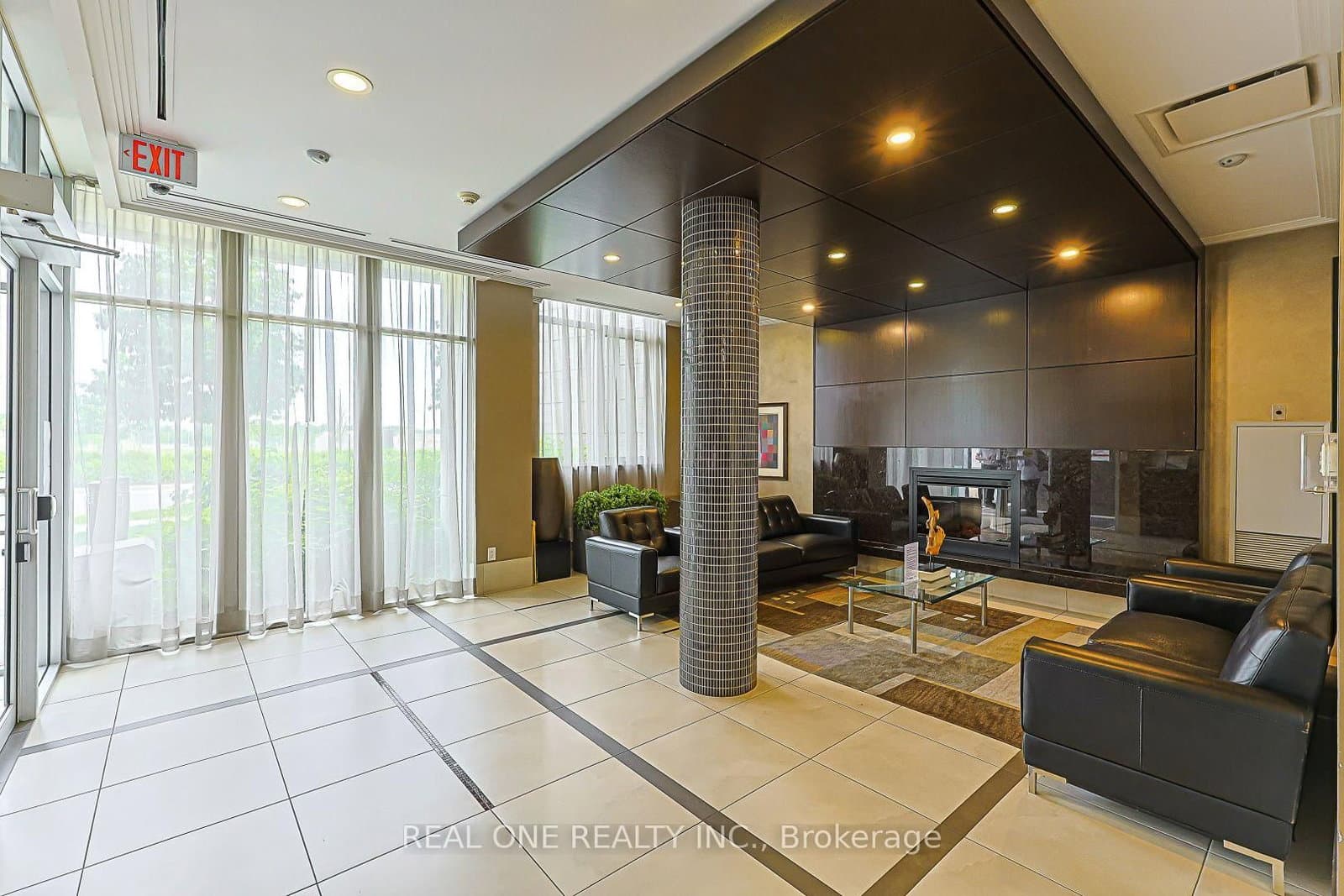 111 Upper Duke Crescent, Unit 214 thumbnail 6