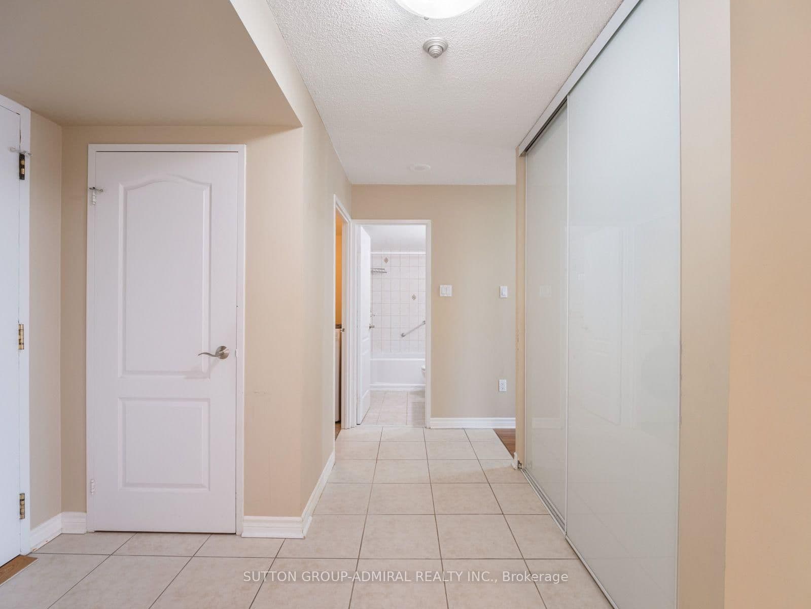 7420 Bathurst Street, Unit 1012 thumbnail 3