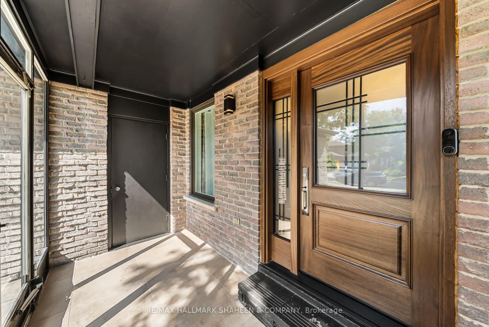 184 Castle Rock Drive thumbnail 4