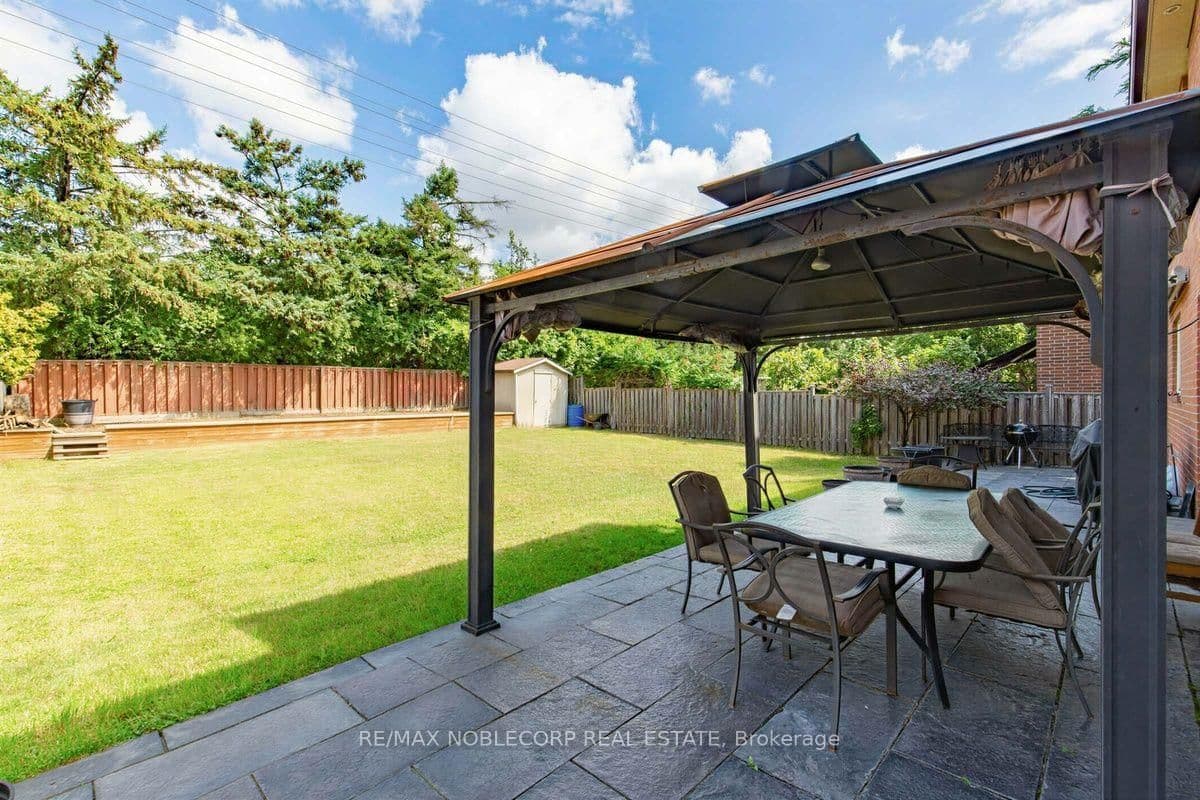 256 Airdrie Drive thumbnail 47