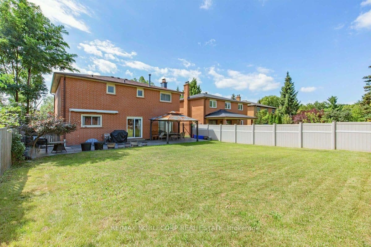 256 Airdrie Drive thumbnail 48