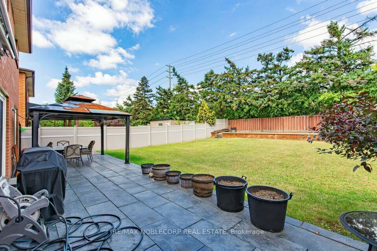 256 Airdrie Drive thumbnail 49