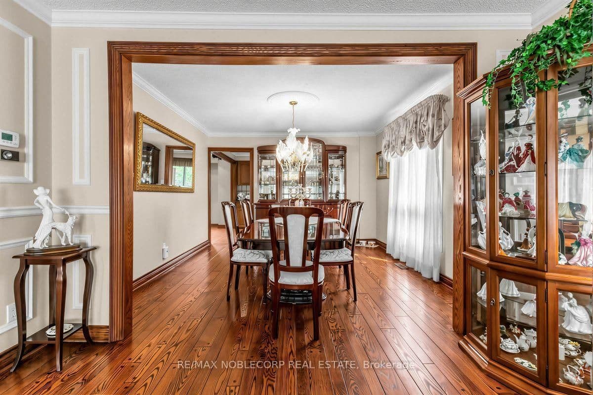 256 Airdrie Drive thumbnail 8
