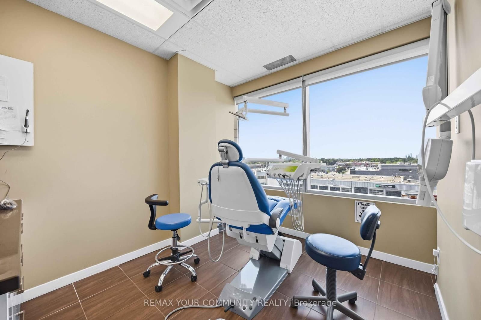 7191 Yonge Street, Unit 412 thumbnail 18