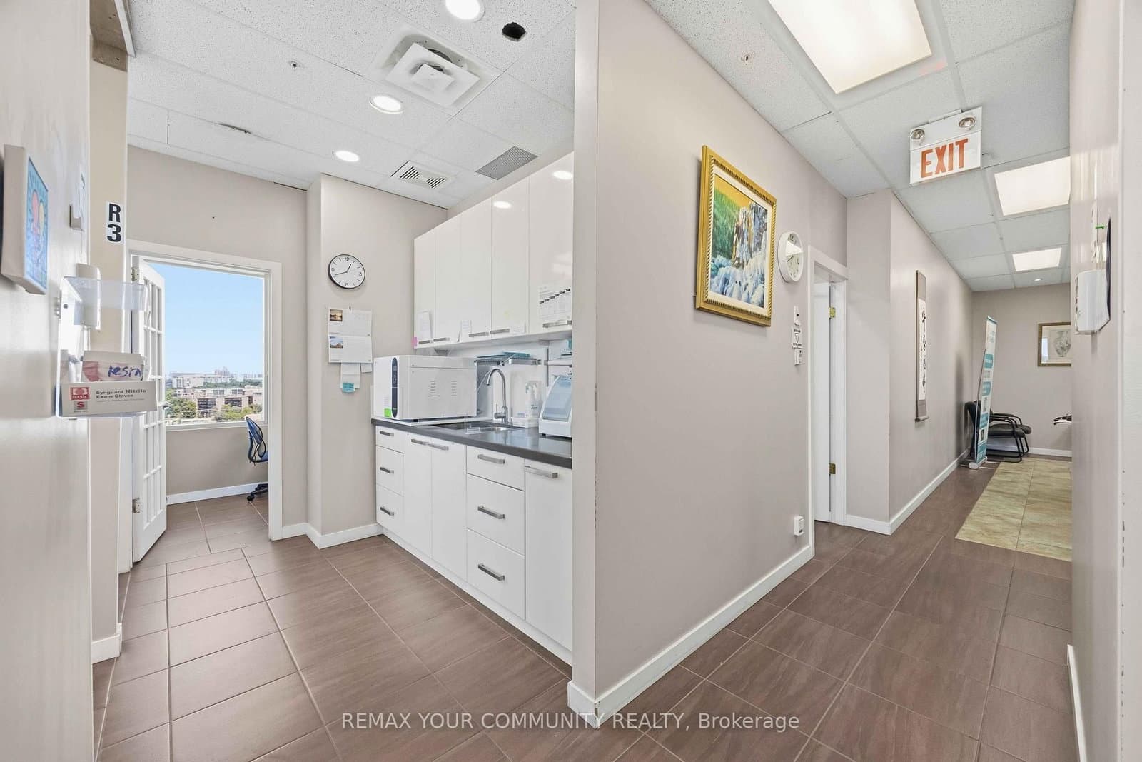 7191 Yonge Street, Unit 412 thumbnail 20