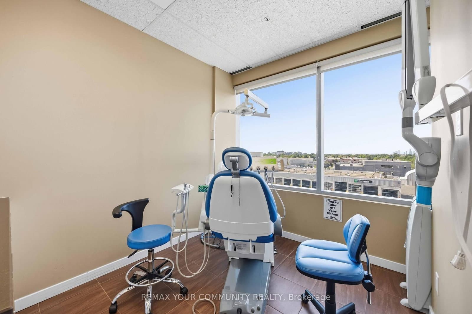 7191 Yonge Street, Unit 412 thumbnail 23