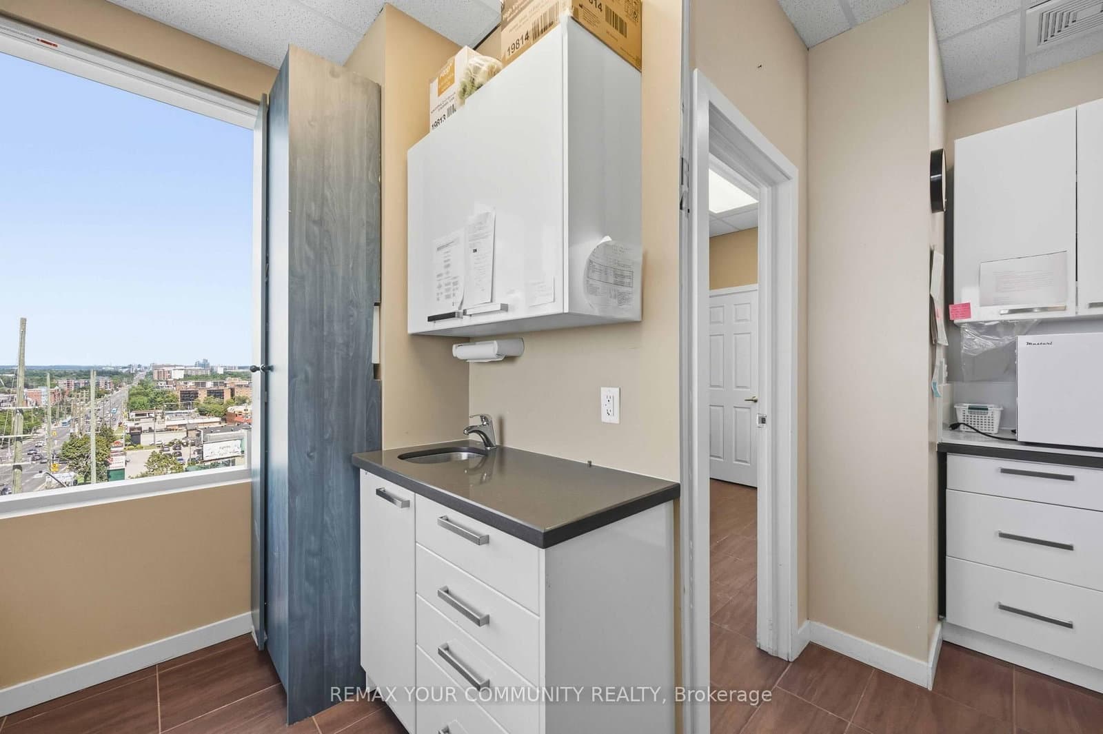 7191 Yonge Street, Unit 412 thumbnail 27